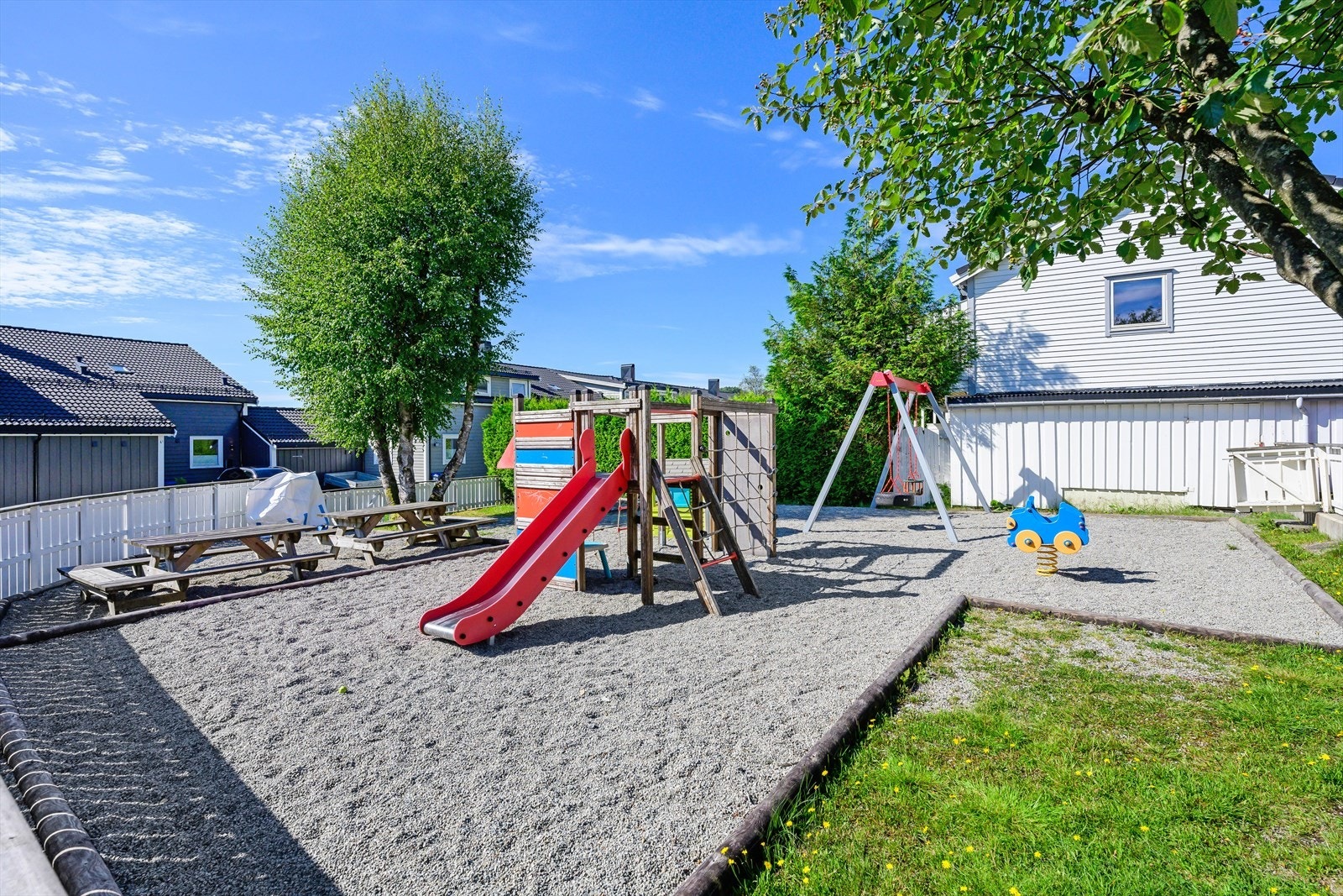 Lekeplass på fellesområdet som og blir et samlingspunkt Galleribilde