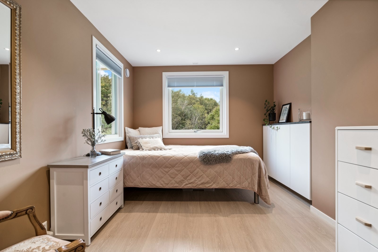 Soverom II - Også her får en god plass til dobbeltseng Galleribilde