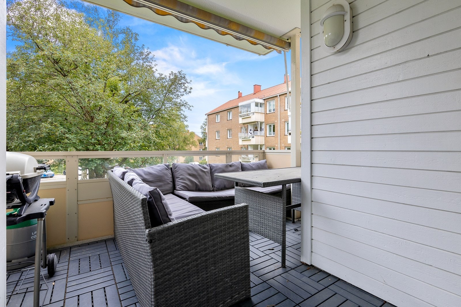 Borettslaget tillater grilling med gassgrill eller elektrisk grill. Galleribilde