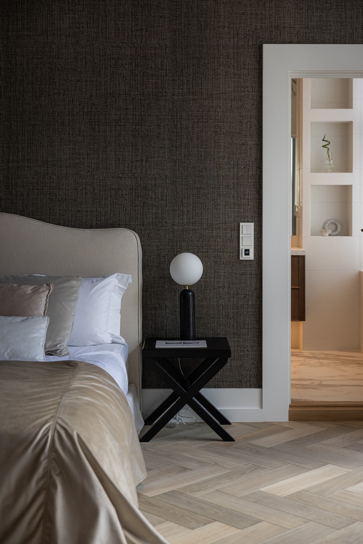 I tillegg inkluderer rommet direkte adkomst til et
eget privat baderom, noe som vil oppleves svært praktisk i hverdagen. Galleribilde