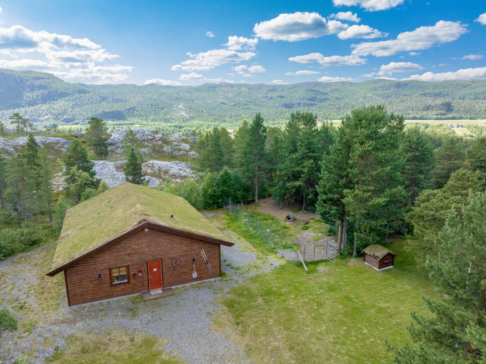 Driftbygning på ca. 85 m² - tidligere hundepensjonat Galleribilde