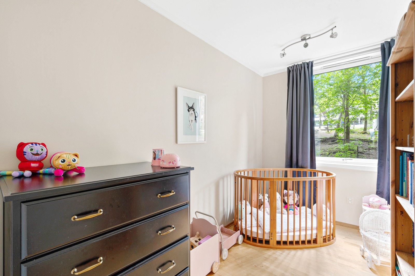 Soverom 3 kan fint benyttes som gjesterom, barnerom eller kontor etter behov. Galleribilde