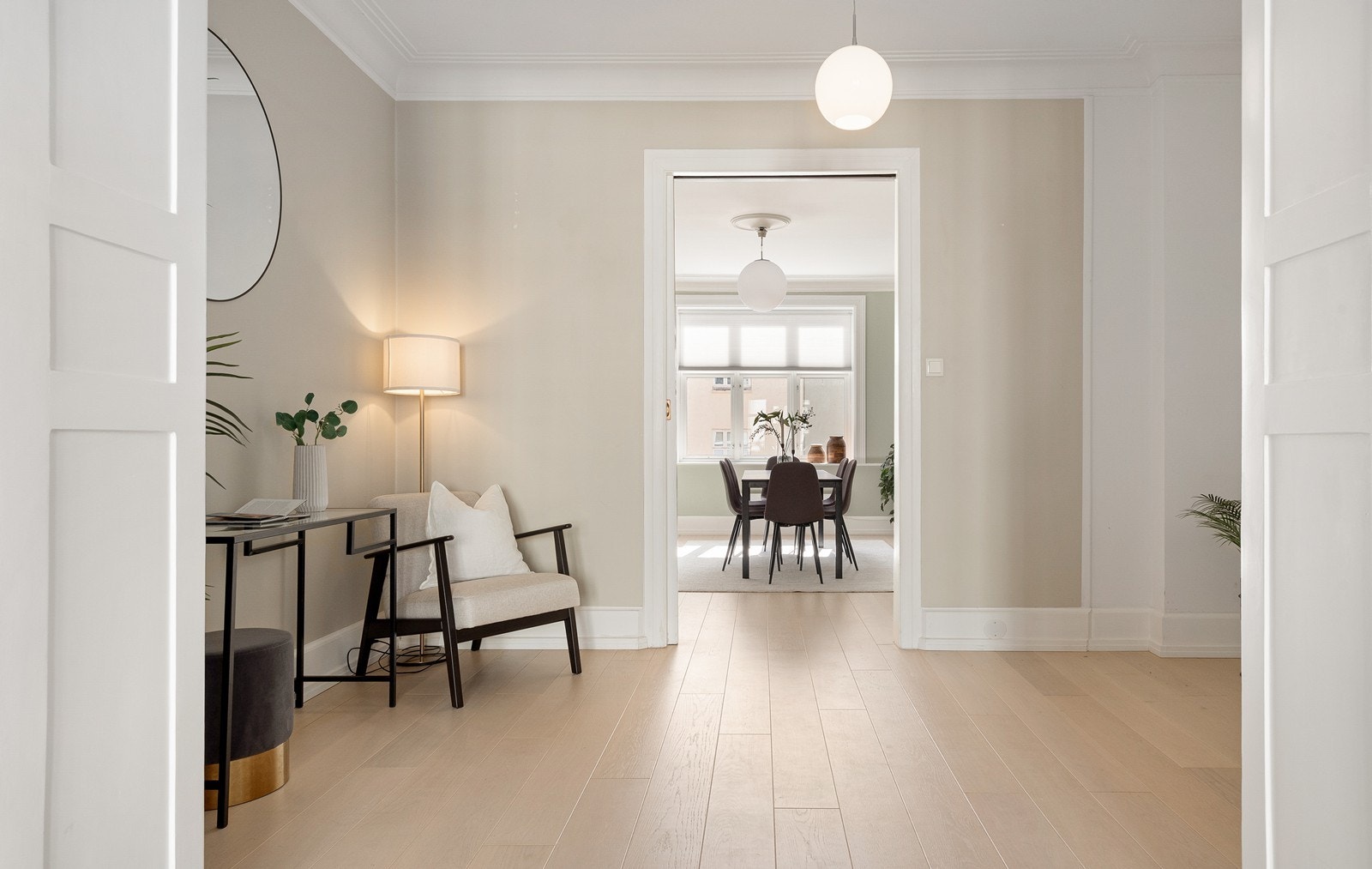 Meget god planløsning med store rom på rad og rekke Galleribilde