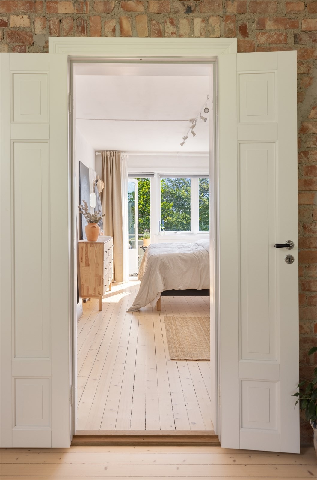 Gjennomgående planløsning gir optimale lysforhold Galleribilde