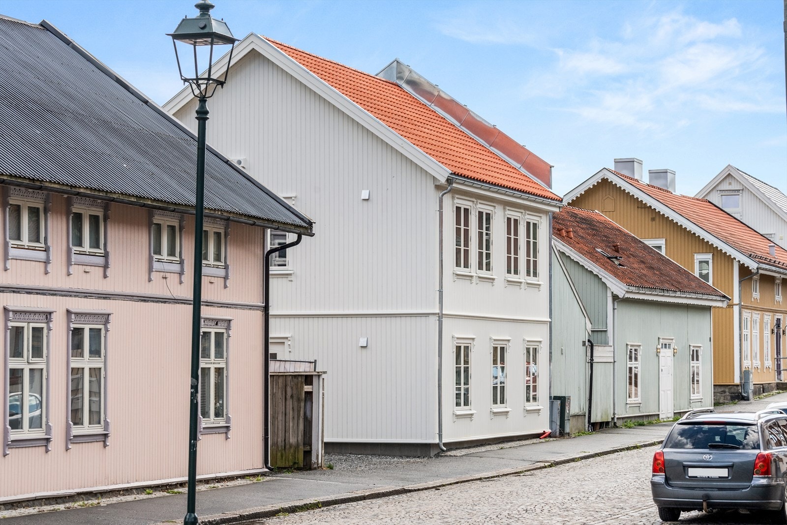 Et område som har fått seg et stort løft de siste årene, hvor kommunen har oppgradert veiene og gatemiljøet. Galleribilde