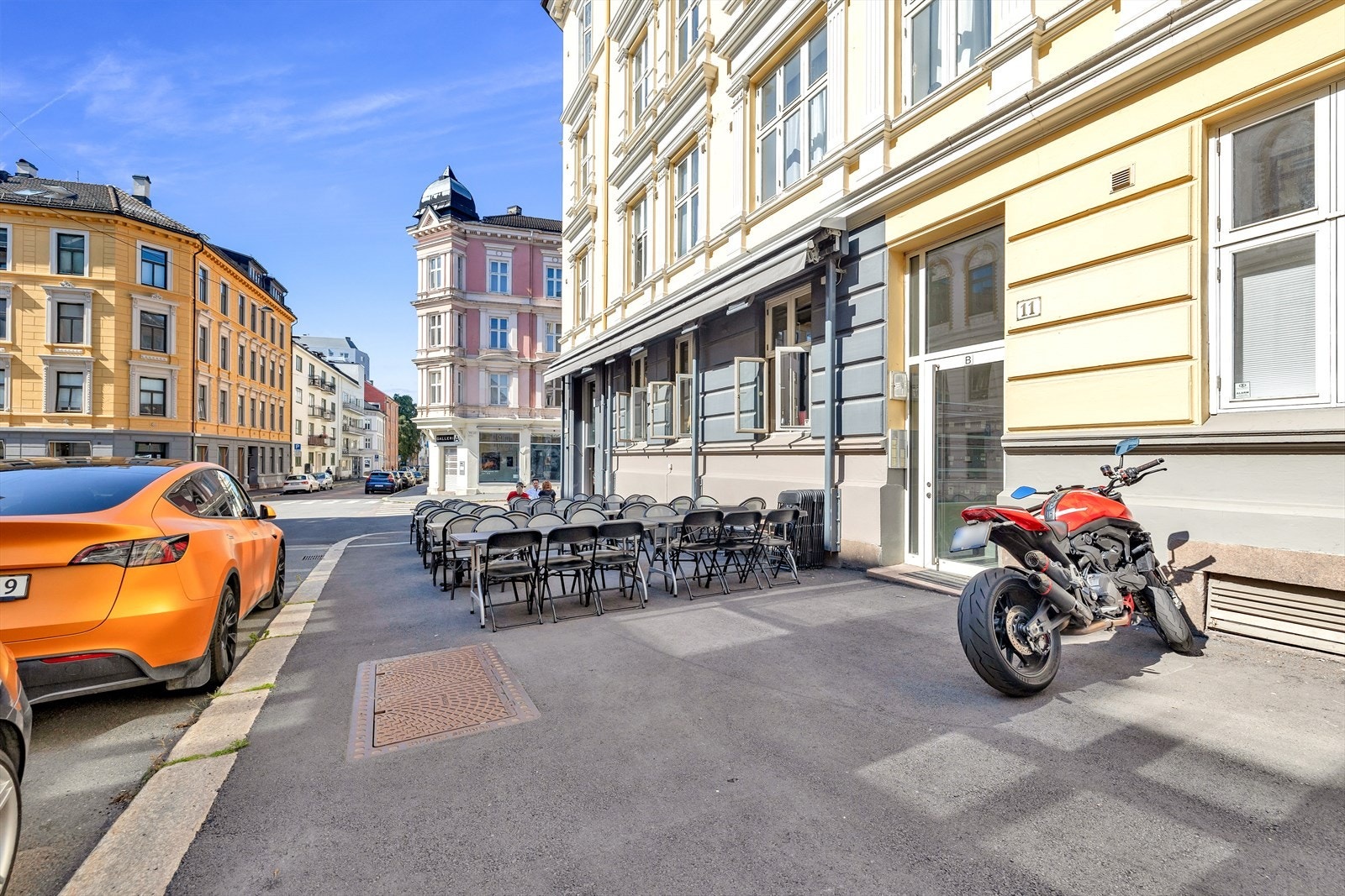 Inngang til Vibes gate 11B fra Ole Vigs gate Galleribilde