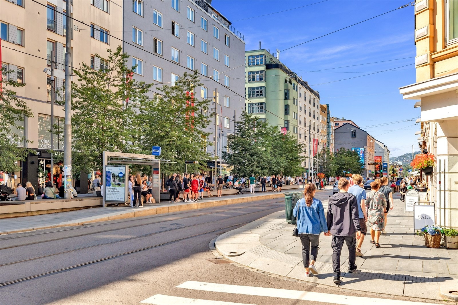 Området rundt Majorstuen gir et sentralt utgangspunkt med nærhet til restaurant- og kaféliv, en rekke forretninger og alt av servicetilbud. Velkommen på visning! Galleribilde
