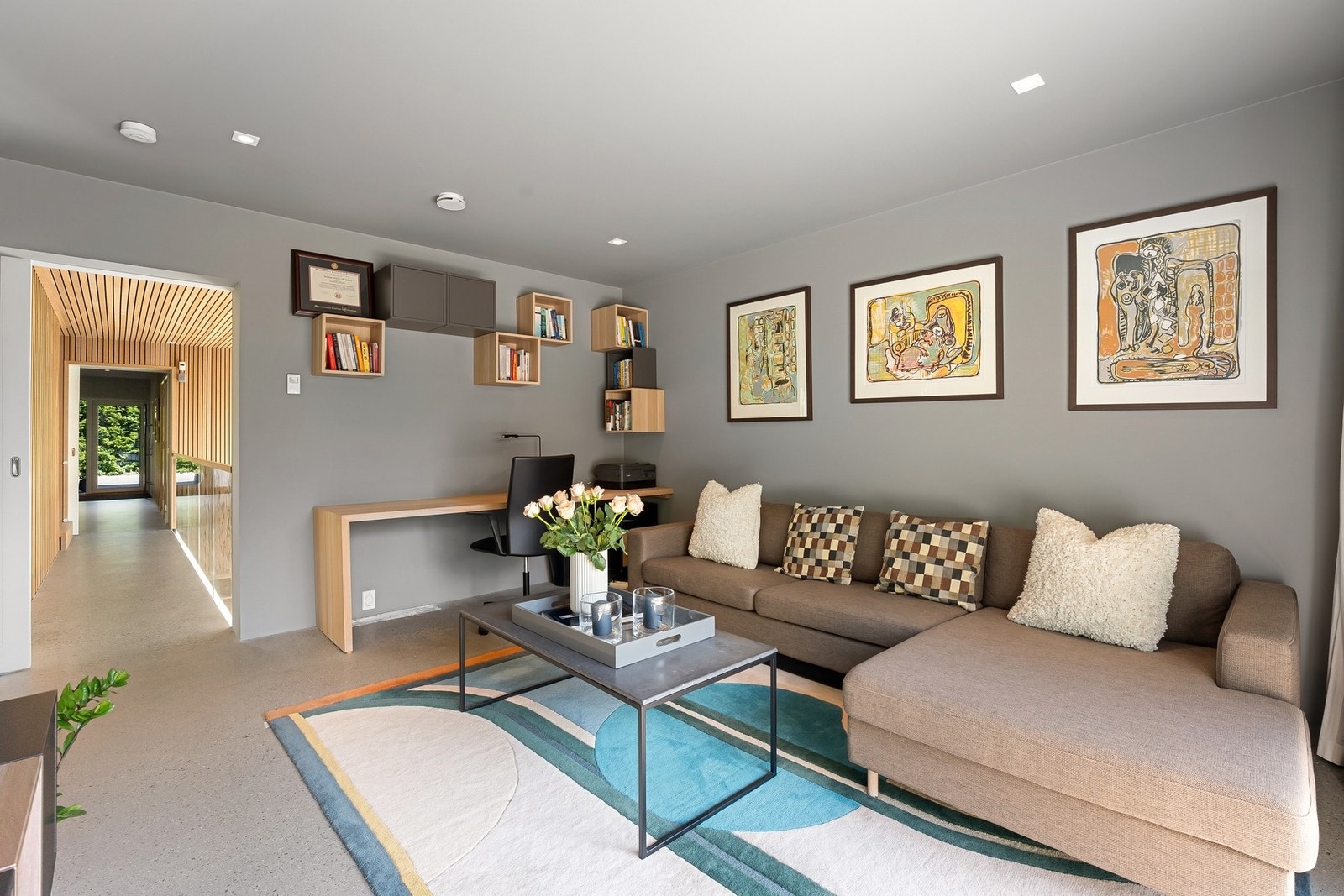 TV-stue med en rekke bruksmuligheter Galleribilde