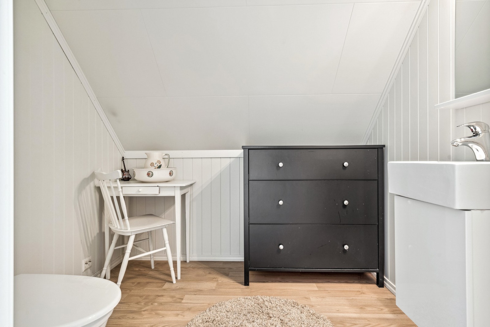 Praktisk toalettrom oppe. Galleribilde