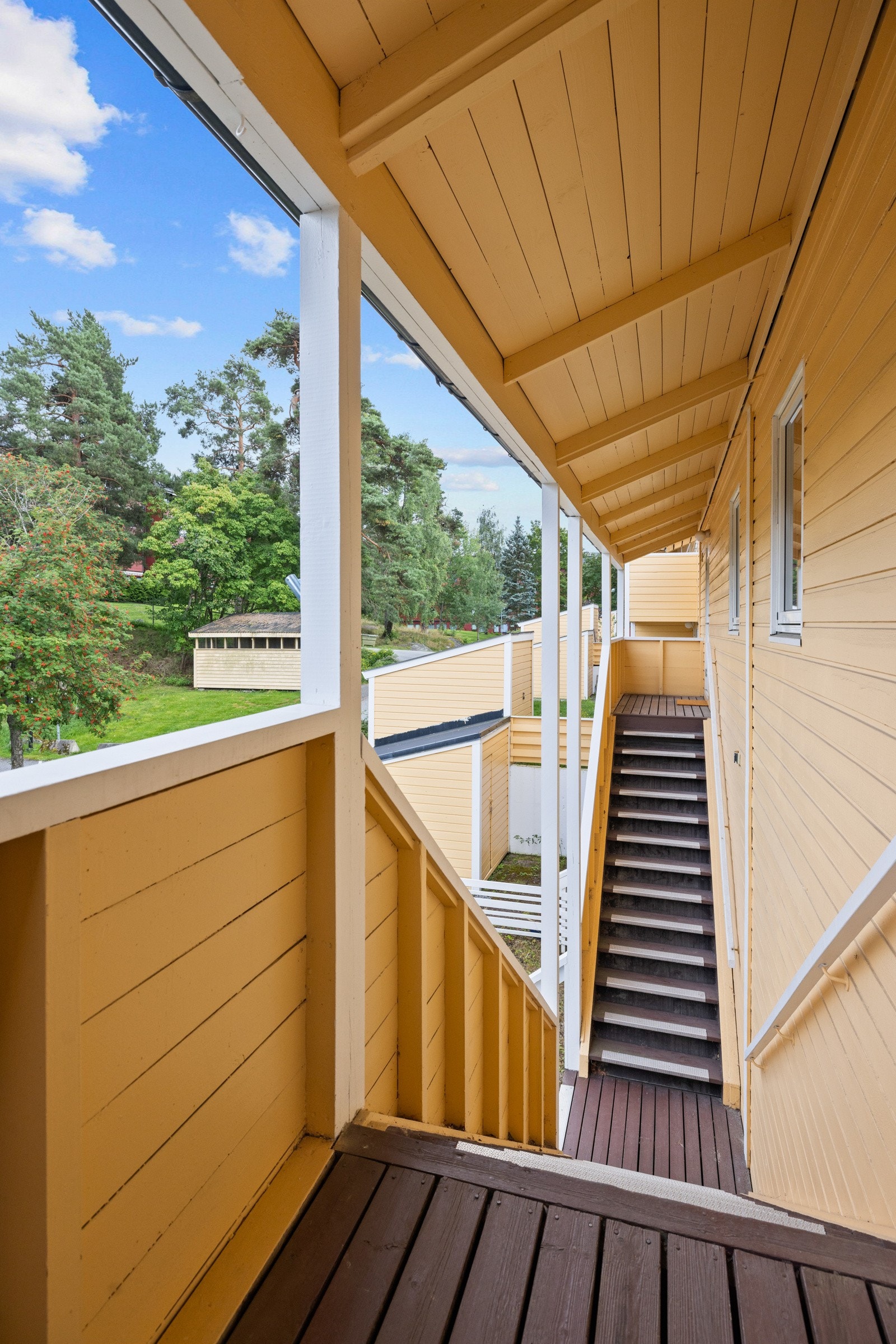 Adkomst til leiligheten via svalegang Galleribilde