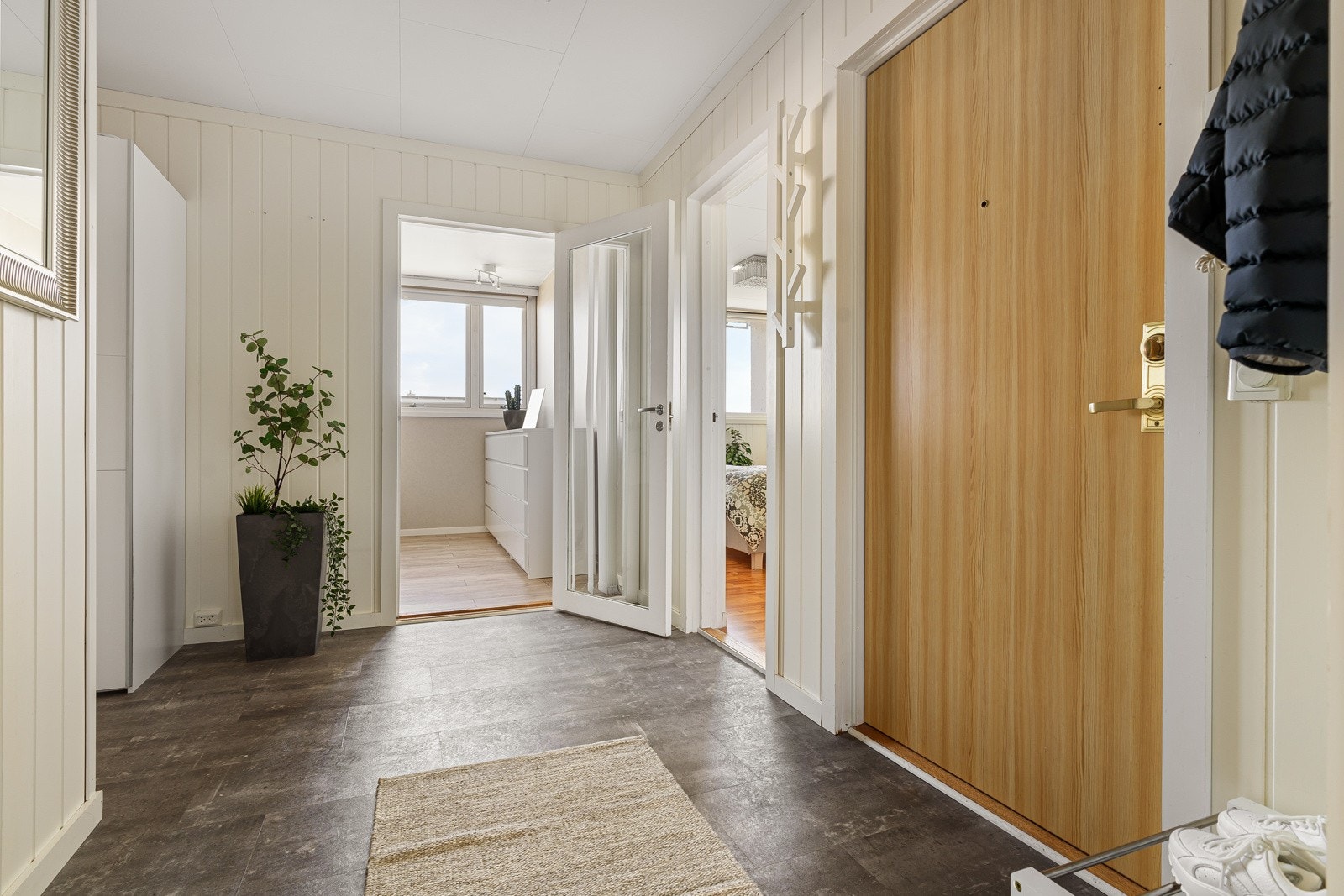 Flott leilighet i 3. etasje med god gjennombelysning Galleribilde
