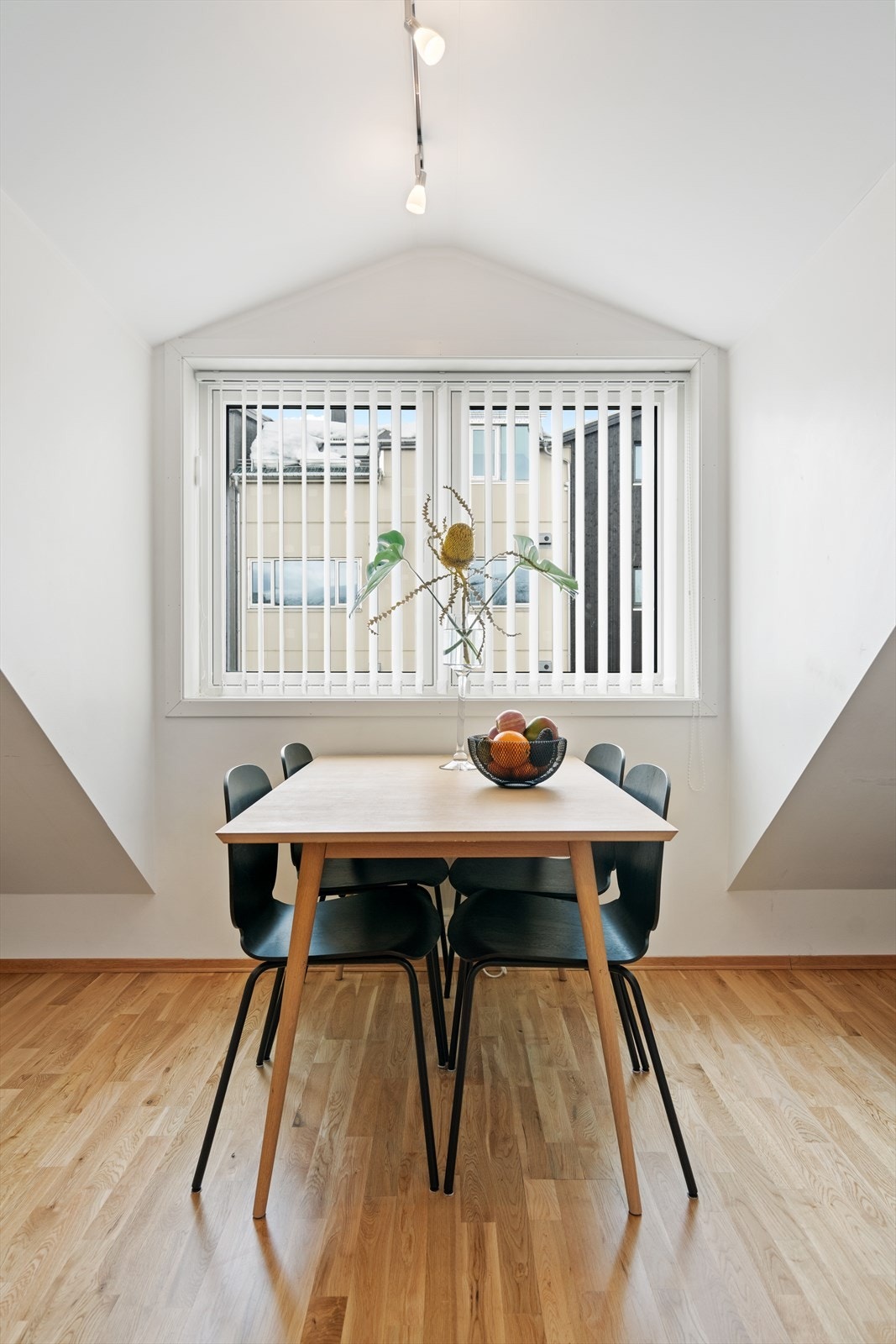 Her er det også god plass til spisebord. Galleribilde