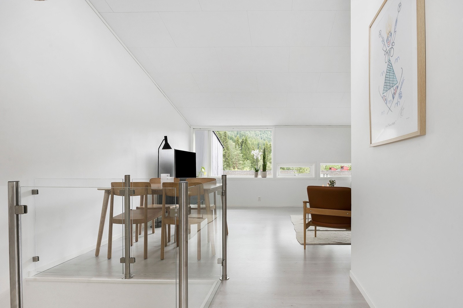 God plass til fleire sittesoner i stova Galleribilde