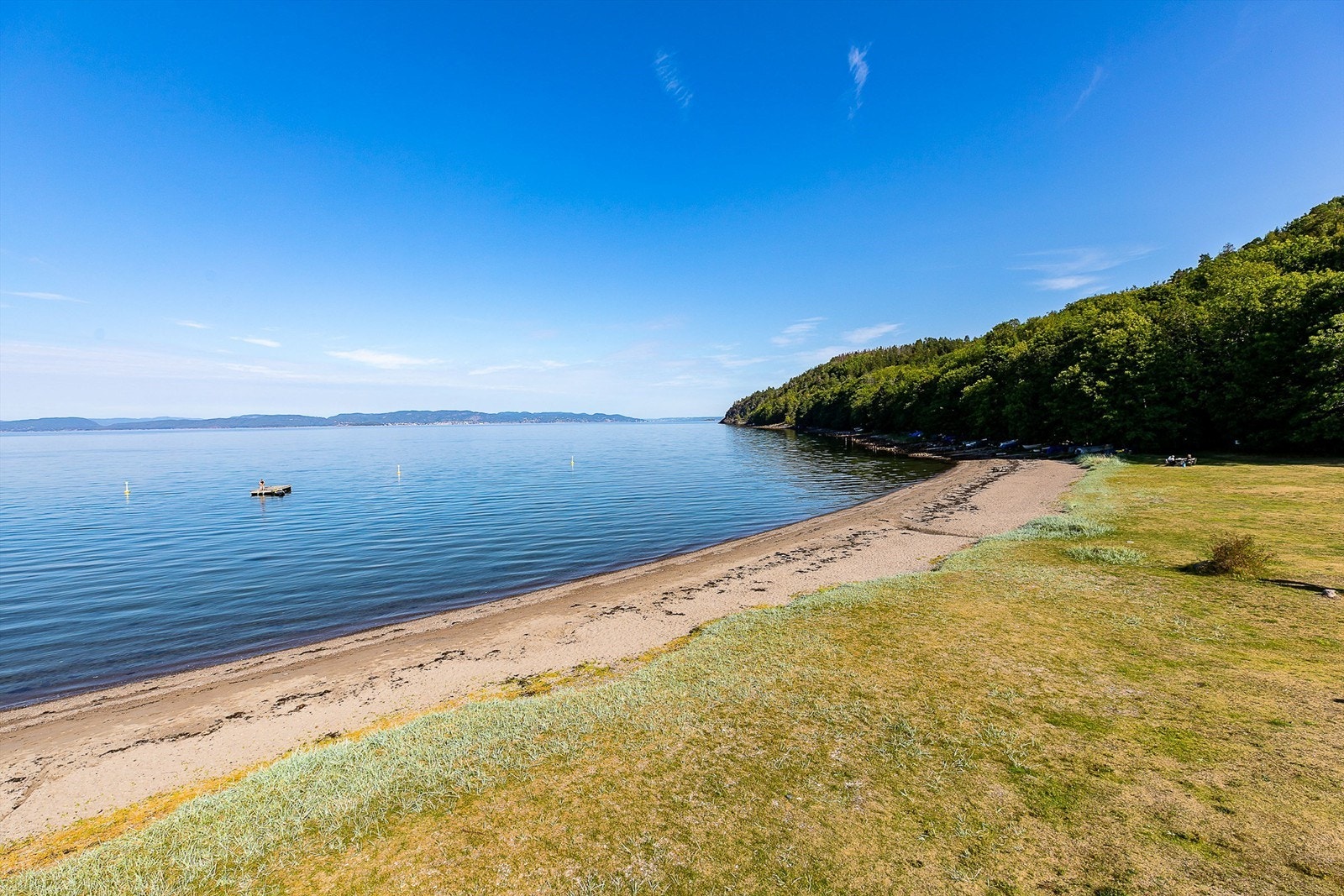 I kort gangavstand finner du Refsnesstranden som er særdeles populær sommerstid. Galleribilde