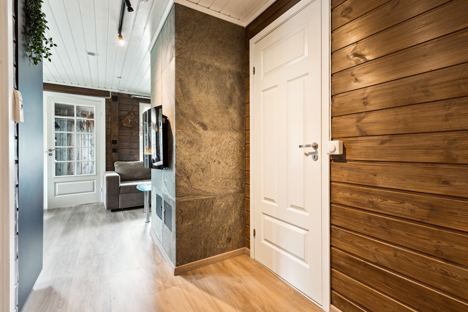 Det er også gulvvarme i entre. Galleribilde