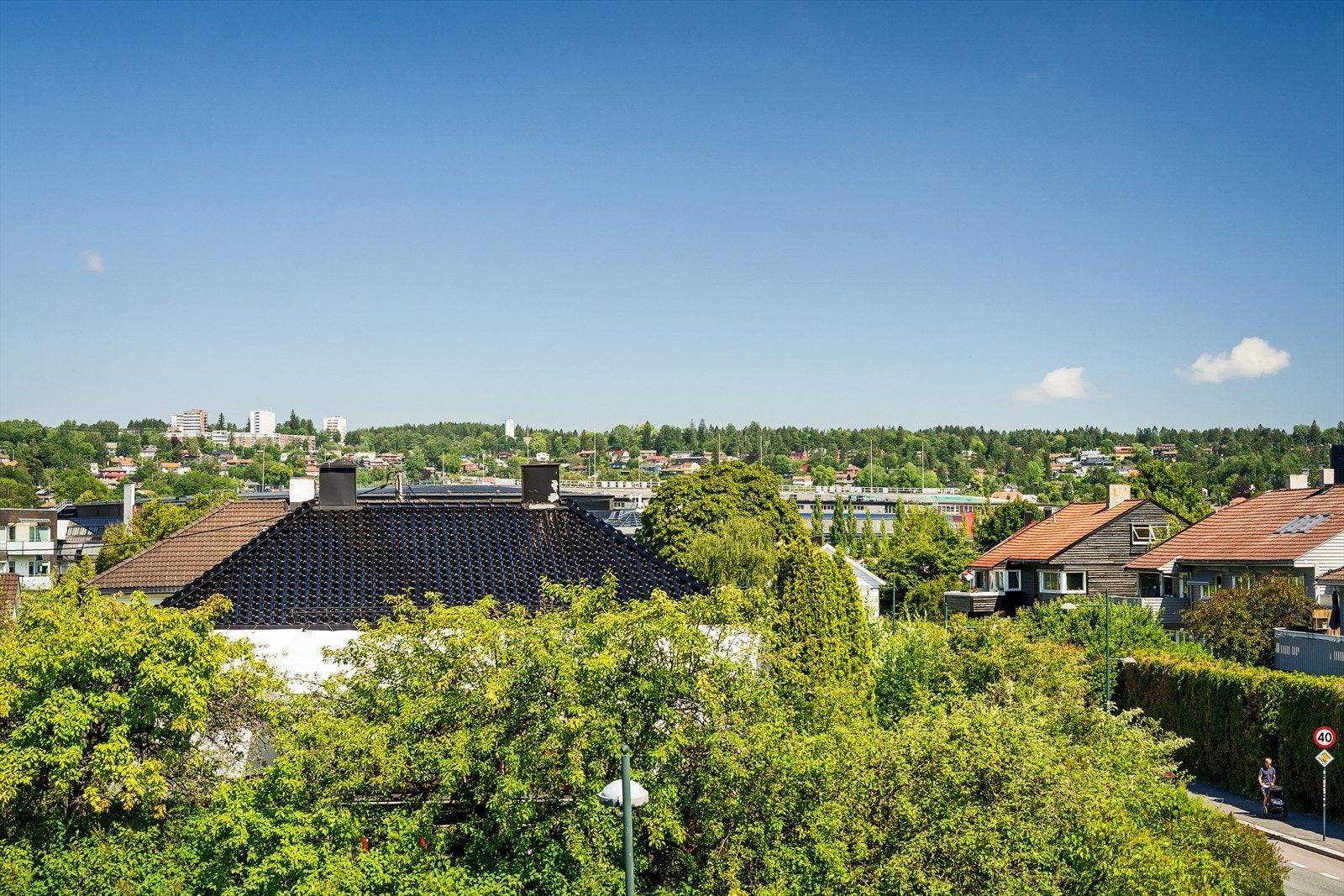 Her bor du i en oase midt i smørøyet av Ullevål Hageby med nærhet til alt! Galleribilde