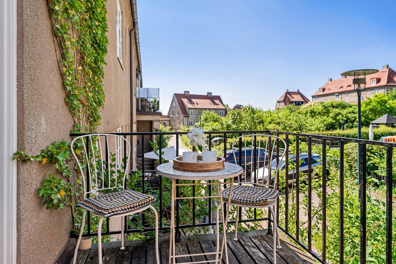 Koselig felles balkong i trappeoppgang Galleribilde