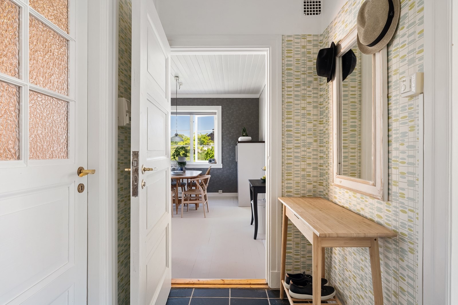 Lys og innbydende entré Galleribilde