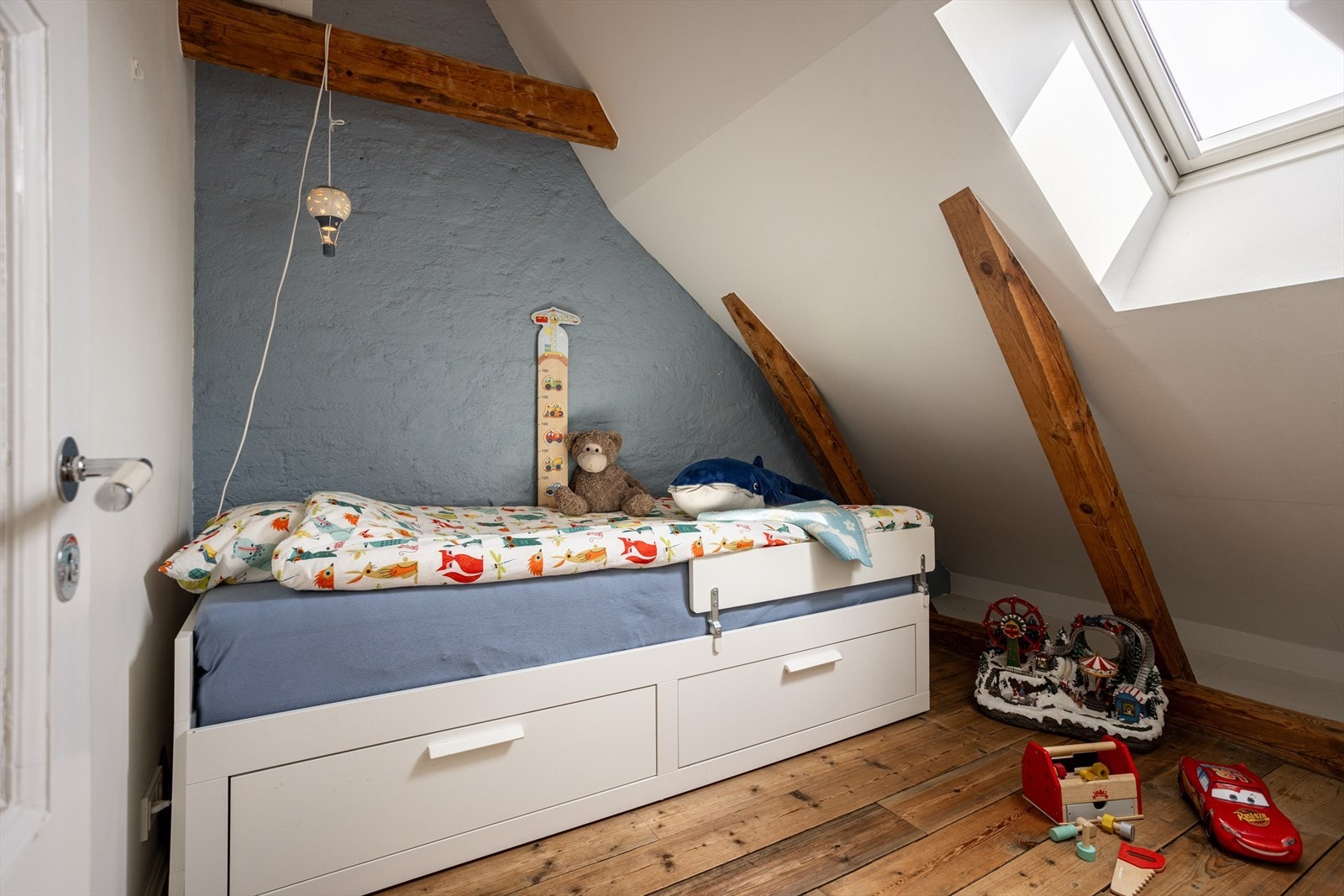 Det siste soverommet fungerer ypperlig som barnerom, gjesterom, kontor eller det man måtte ha behov for. Galleribilde