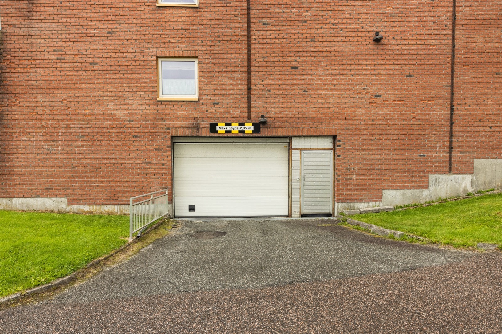 Det medfølger fast garasjeplass under blokken. Her er det mulig å installere elbil-lader. Galleribilde