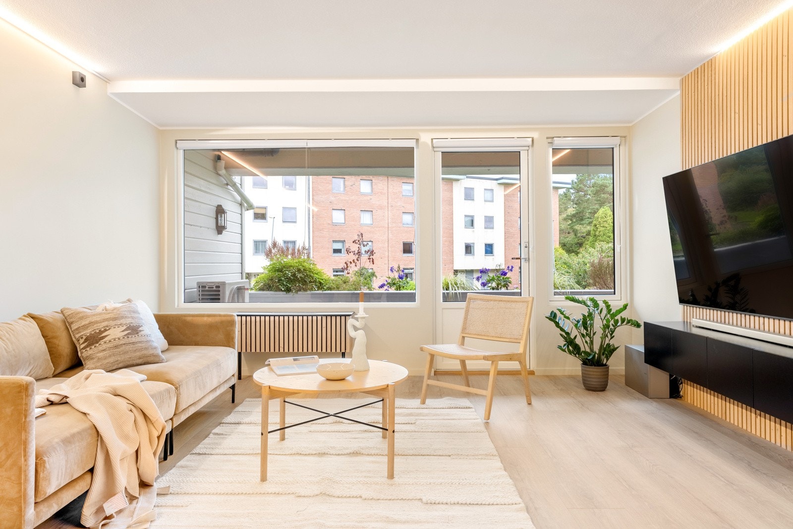 Stuen og kjøkkenet måler 38,5 kvm. Galleribilde