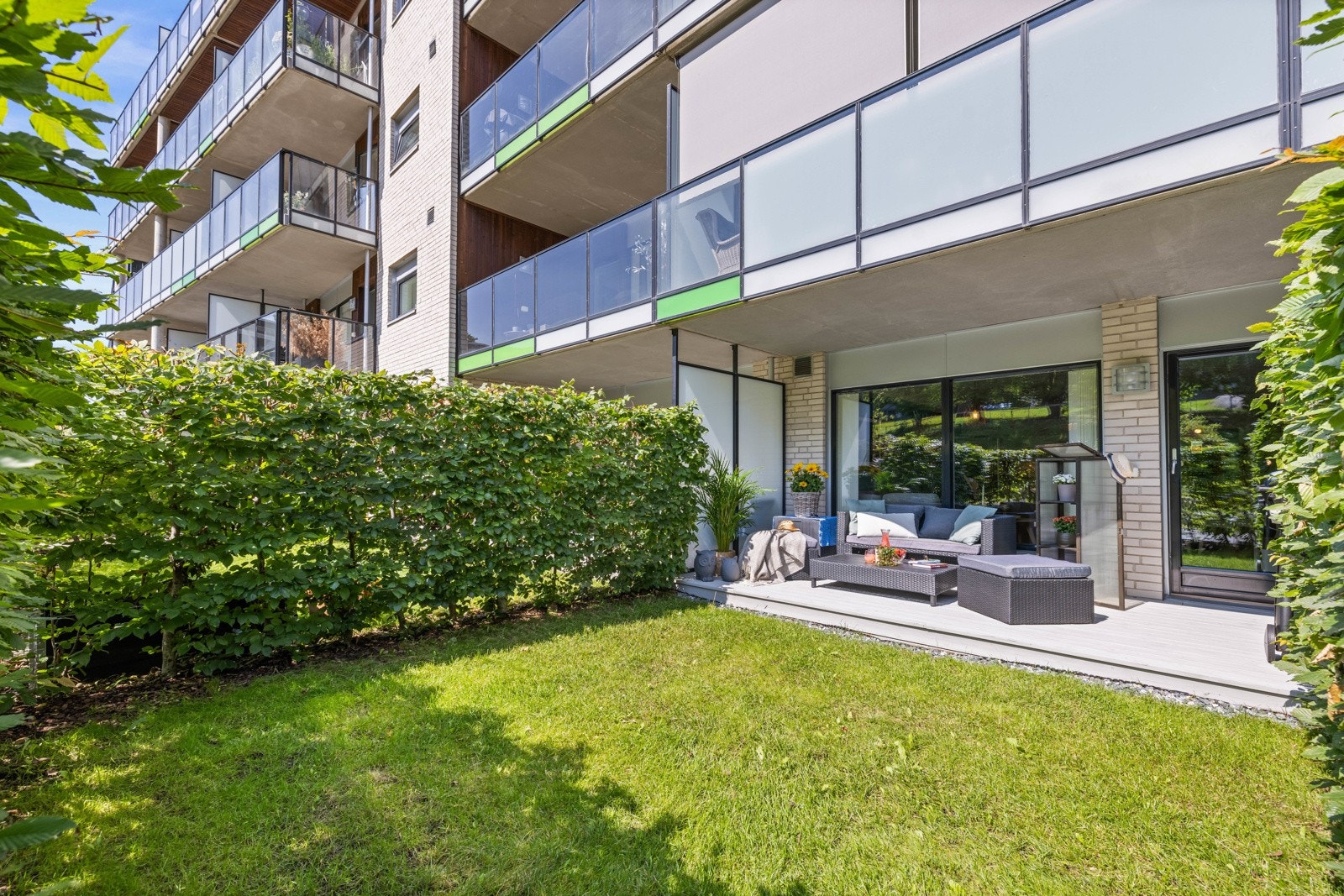 PrivatMegler Stefan Safri ønsker velkommen til Østensjøveien 81 E Galleribilde