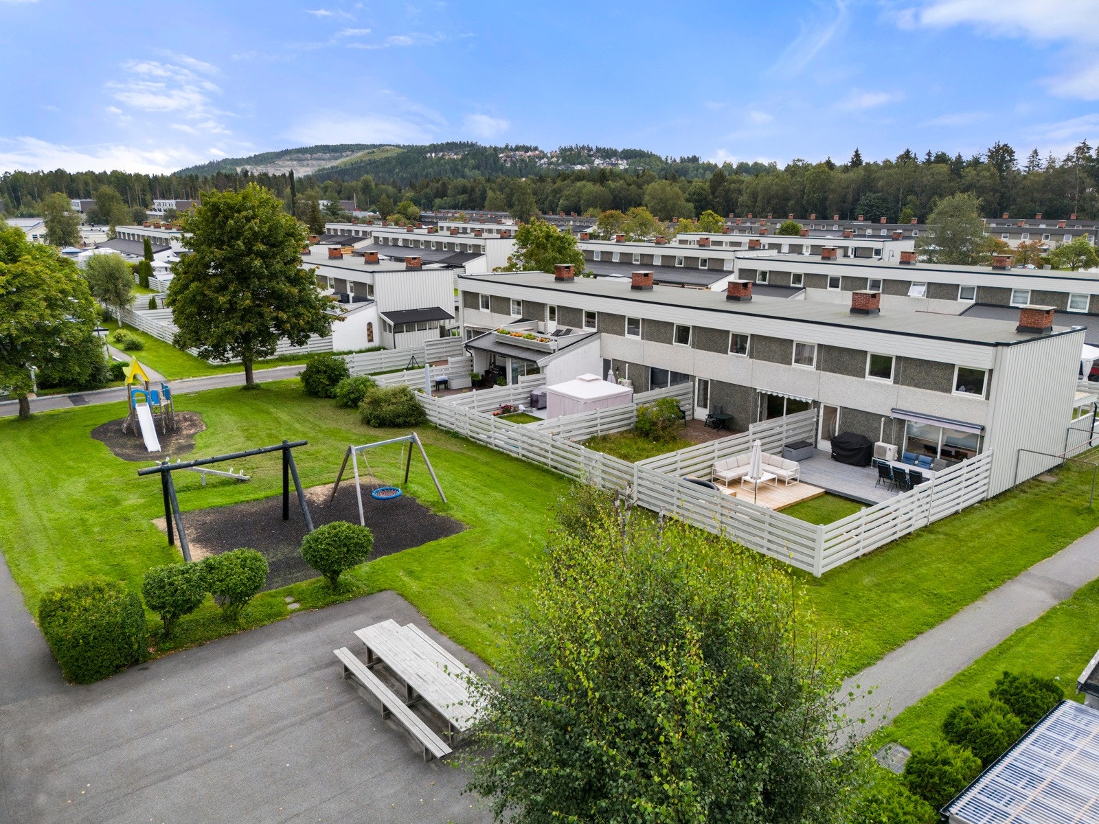 Pent opparbeidet fellesarealer for store og små. Galleribilde