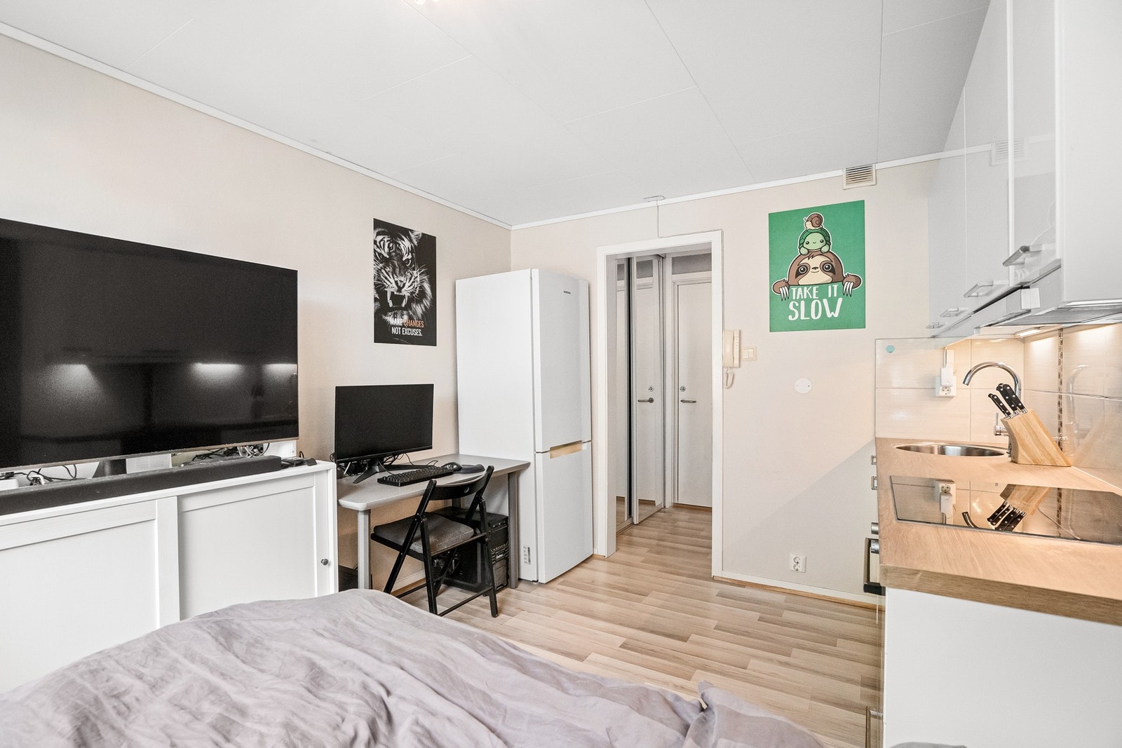 Saip Harmankaya har gleden av å presentere Anders Søyseths veg 10! Galleribilde
