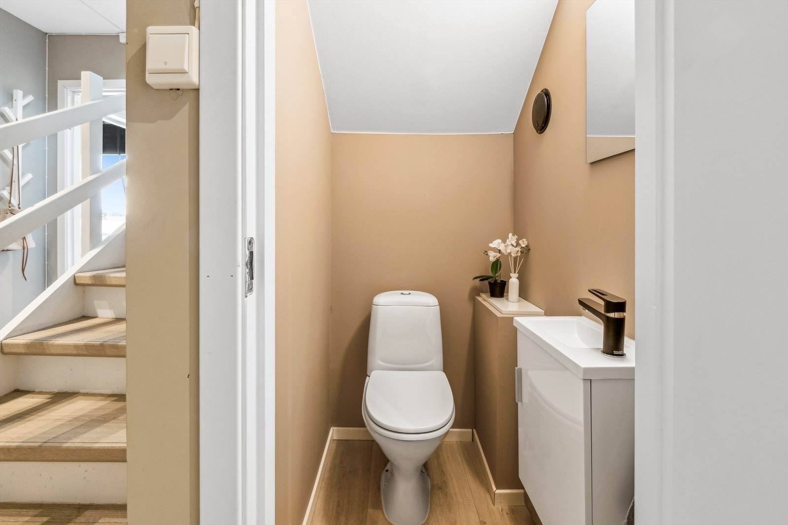 1.etasje: Toalett Galleribilde