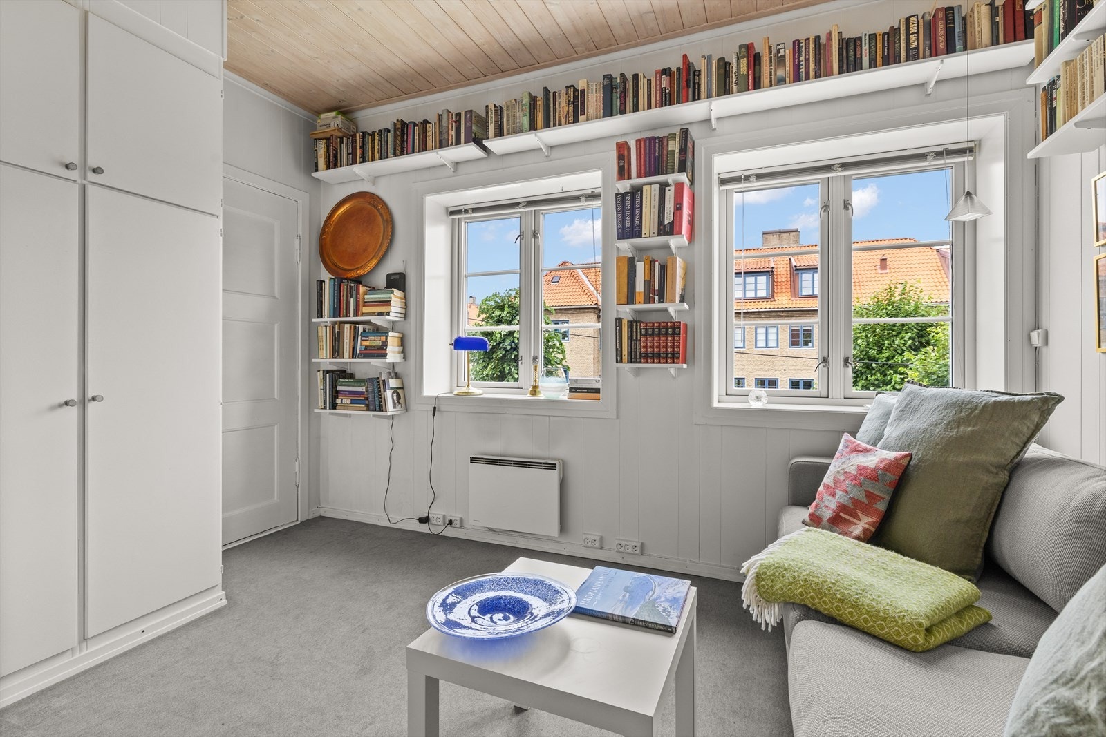 Soverom nr. 2 med god plass til seng. Galleribilde