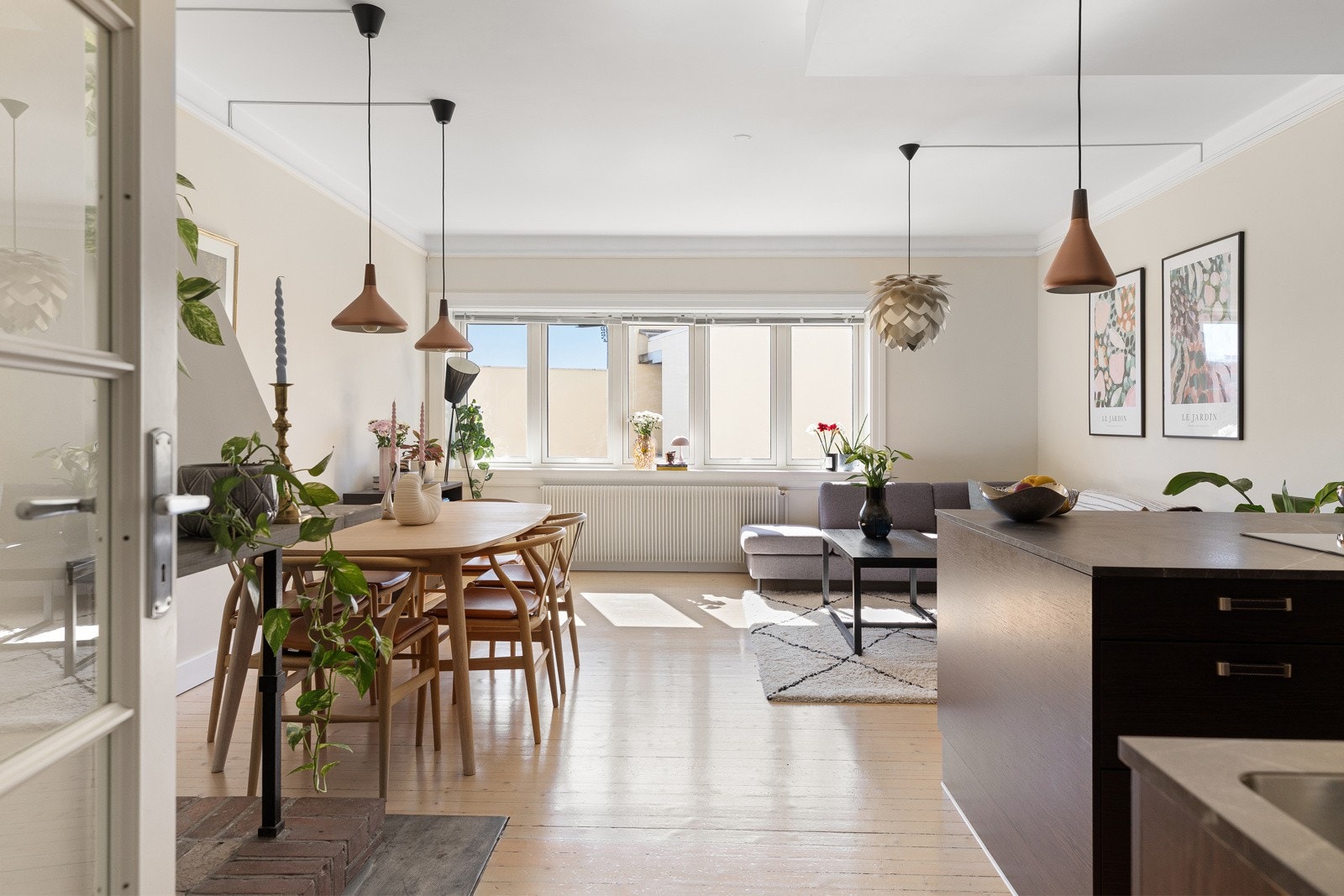 Tor Martin Tinderholt v/Privatmegleren Aksept har gleden av å presentere Louises gate 2B! Galleribilde