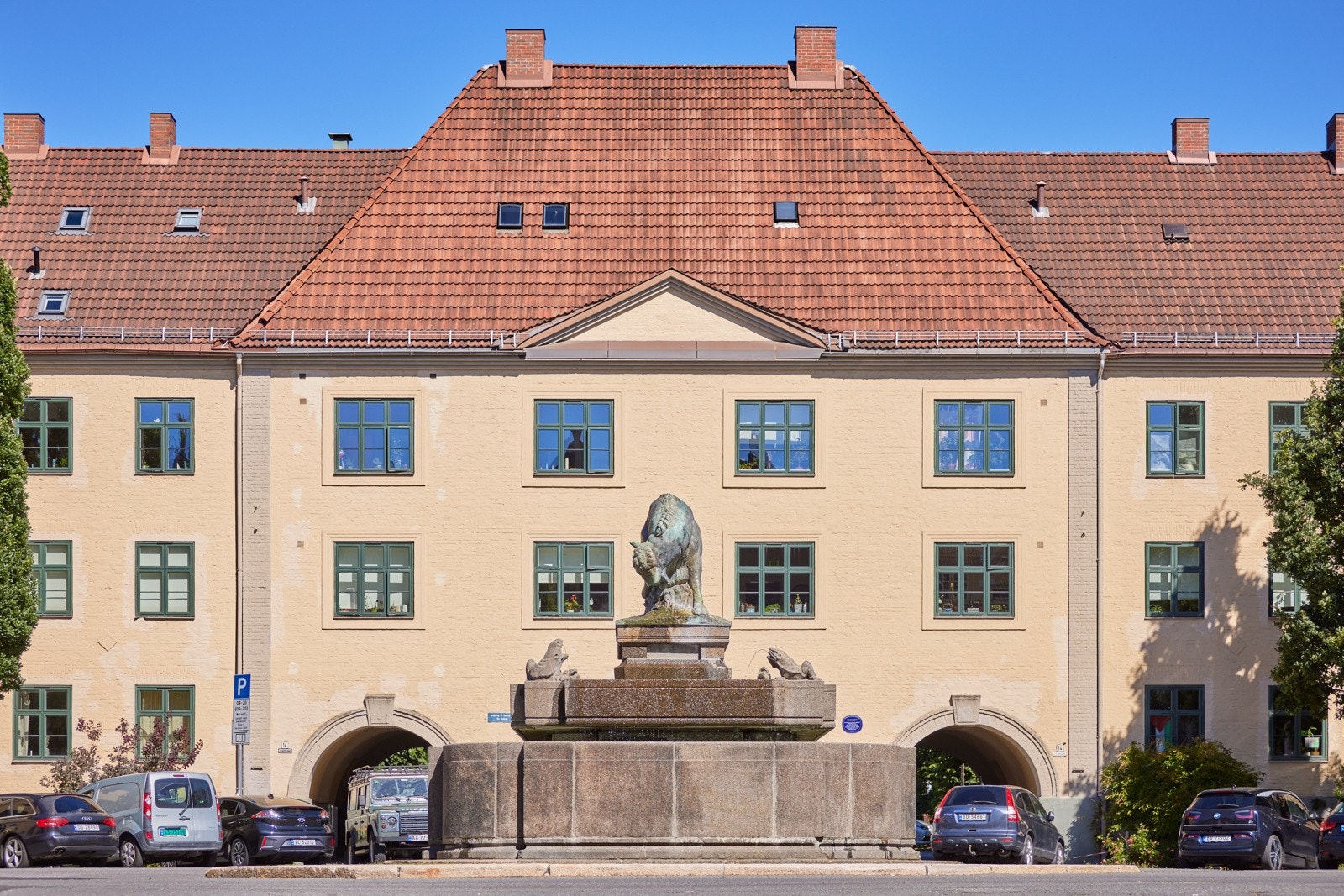 Det er også kort avstand til hyggelige kaféer, butikker, uteliv og kollektivtransport. Galleribilde