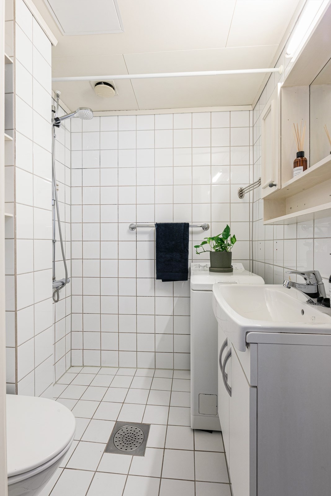 Badet skal bygges nytt i 2024 i regi av borettslaget. Det er planlagt oppstart i oktober 2024. Se mer informasjon i salgsoppgaven. Galleribilde