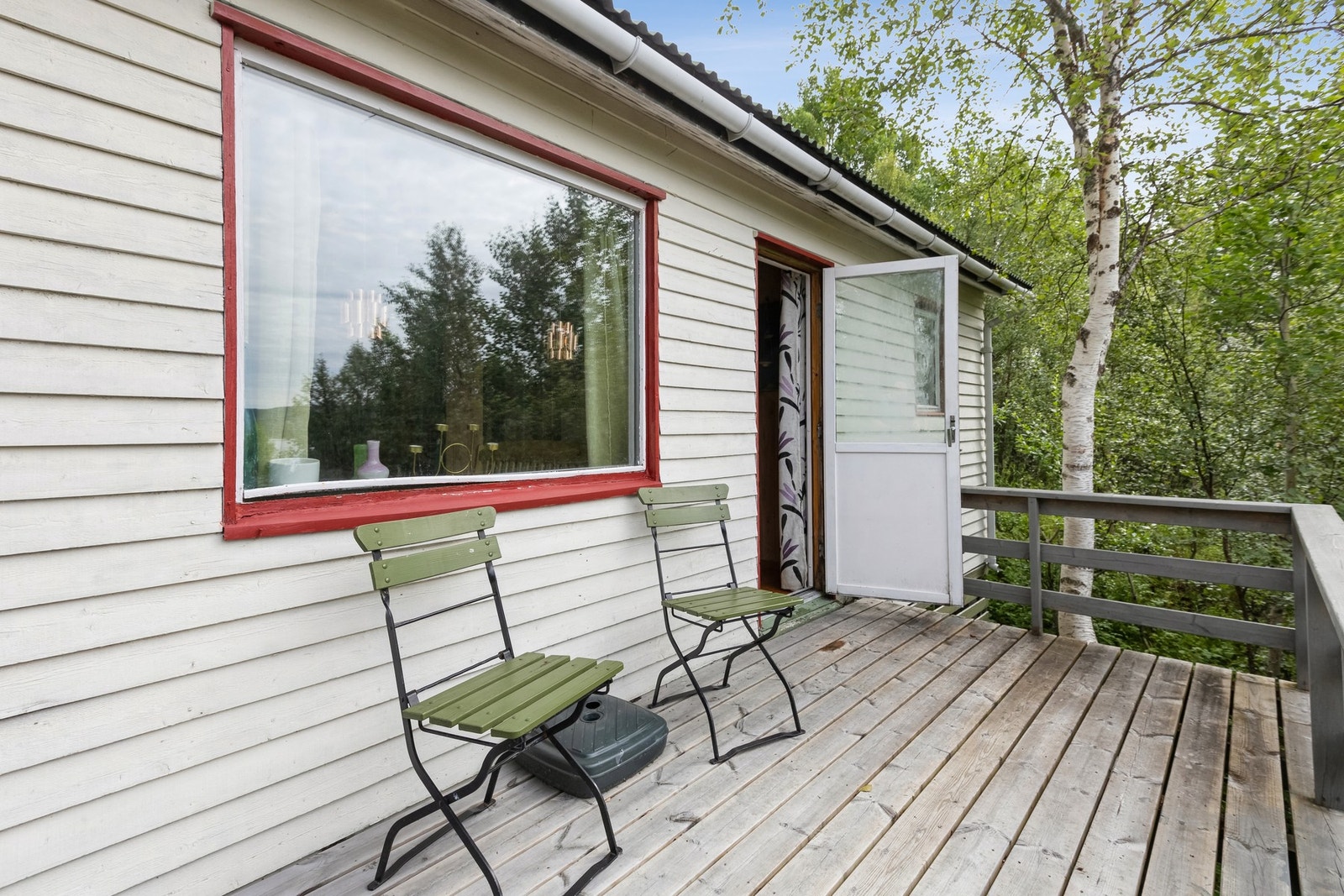 Veranda - helt usjenert. Galleribilde