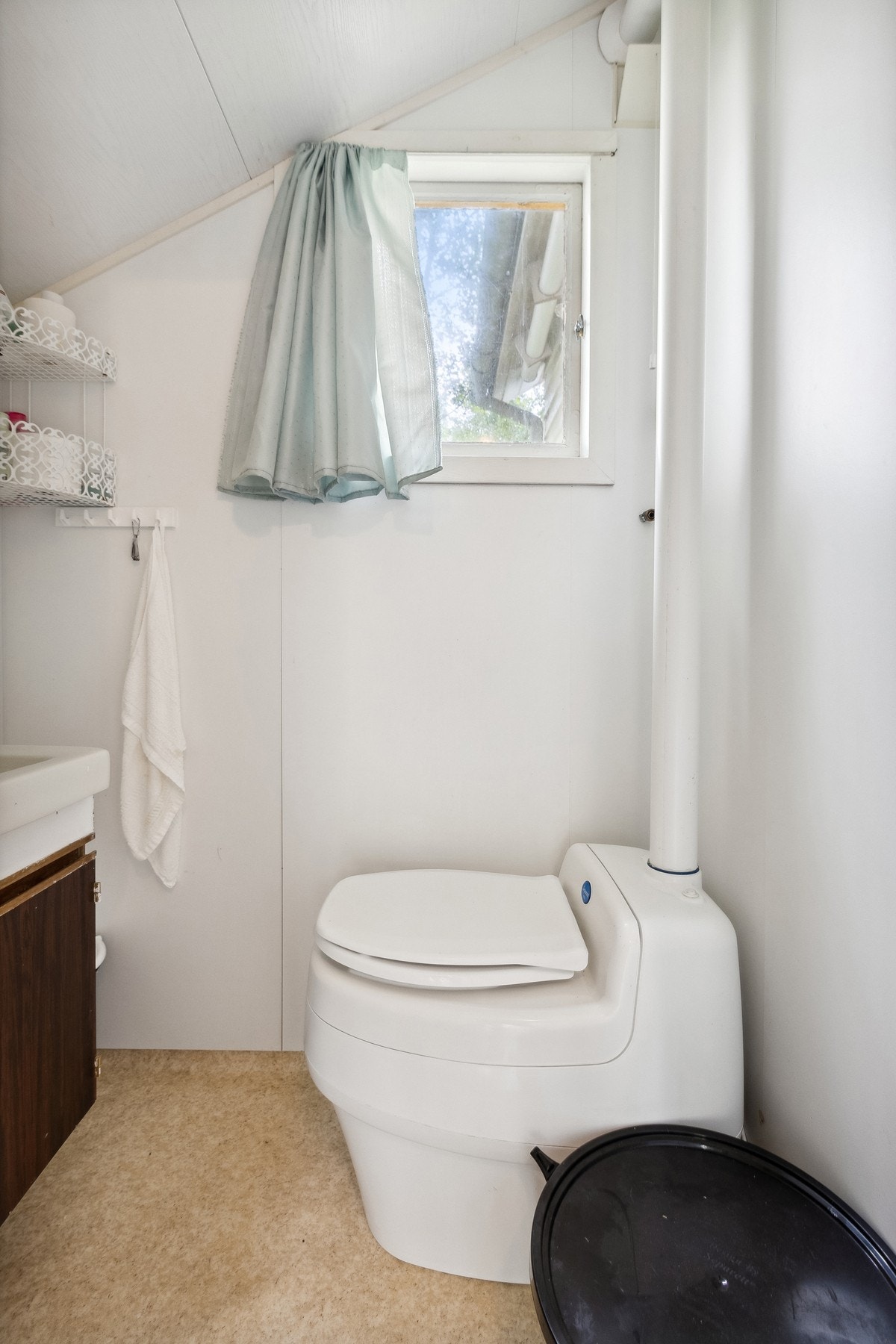 "Biodo" på stellerommet i hytta. Galleribilde