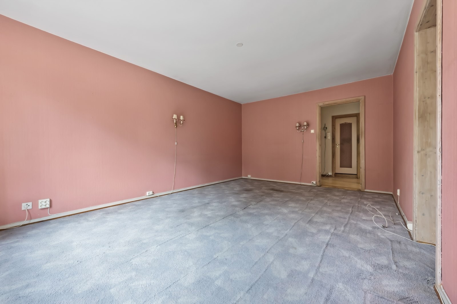 Innbydende og luftig stue som er enkel å innrede. Galleribilde