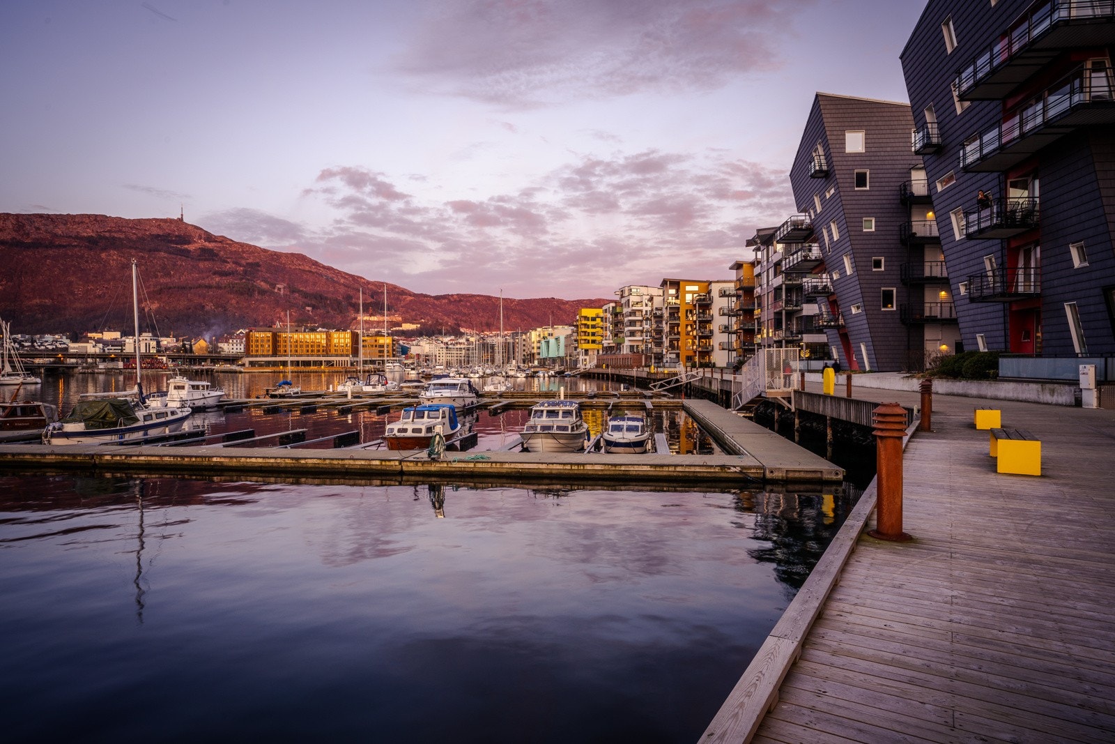 Promenade og havn skumring Galleribilde