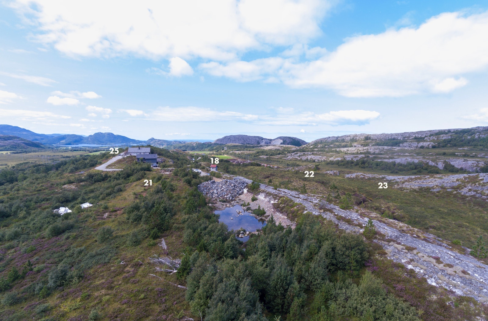Orkanger ligger omtrent 45 km nordøst for Fagerliåsen Galleribilde