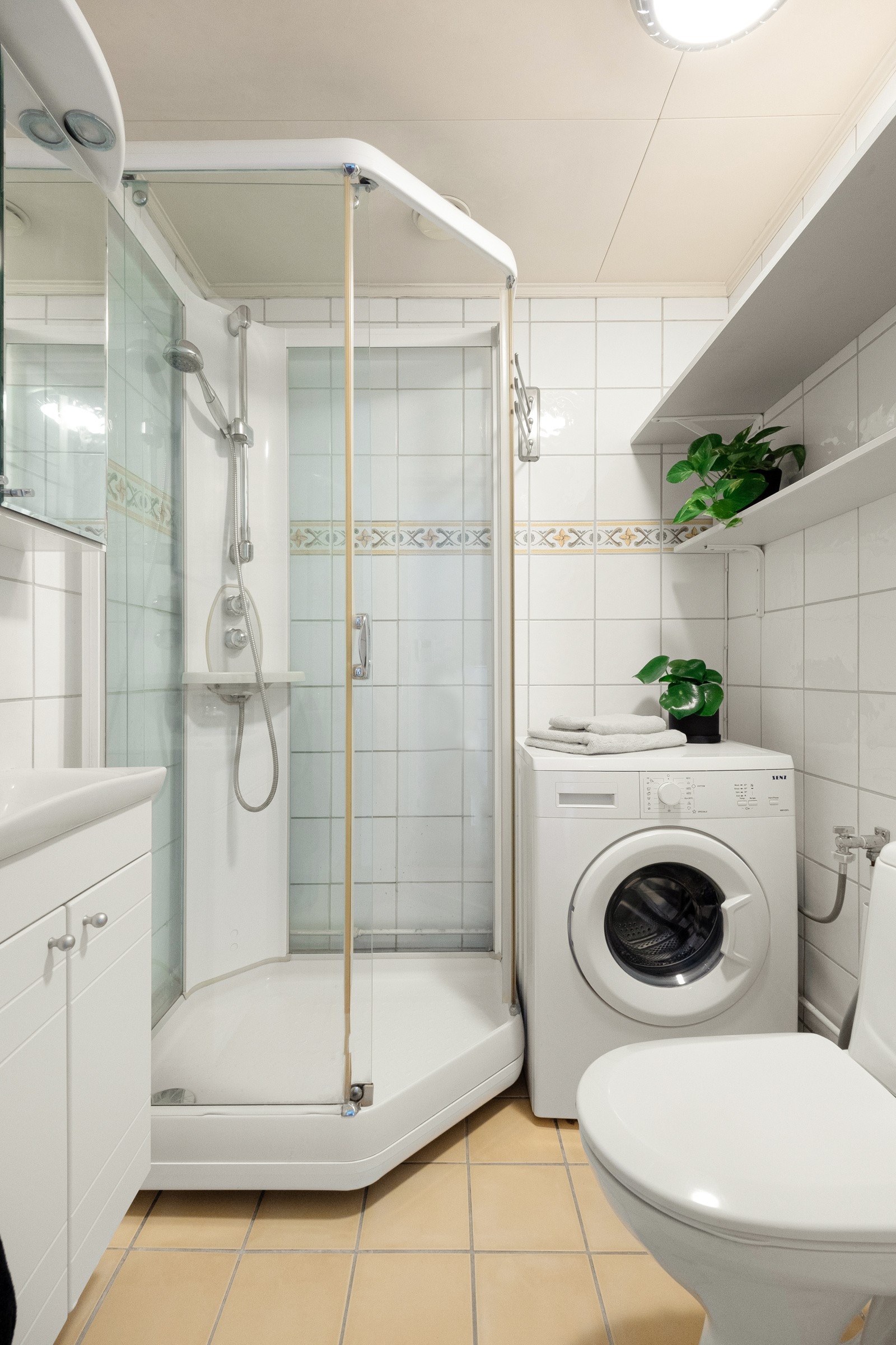 Fra entreen finner vi også badet. Galleribilde
