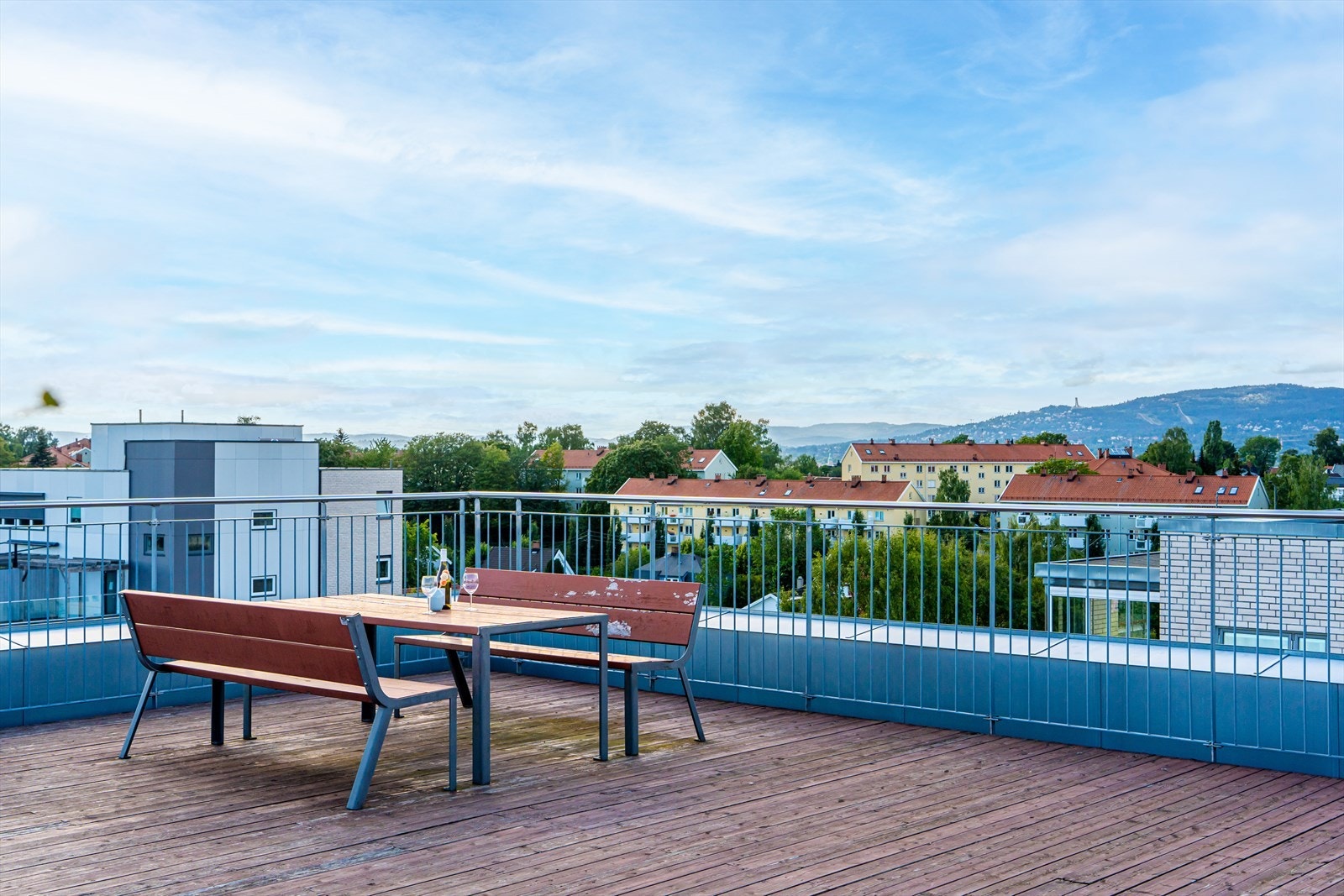 Her er det flere sittegrupper for beboerne Galleribilde