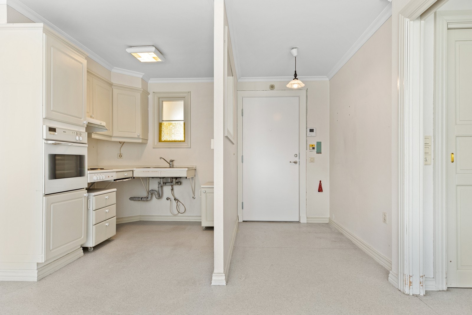 Enkel innredning, på kjøkkenet Galleribilde