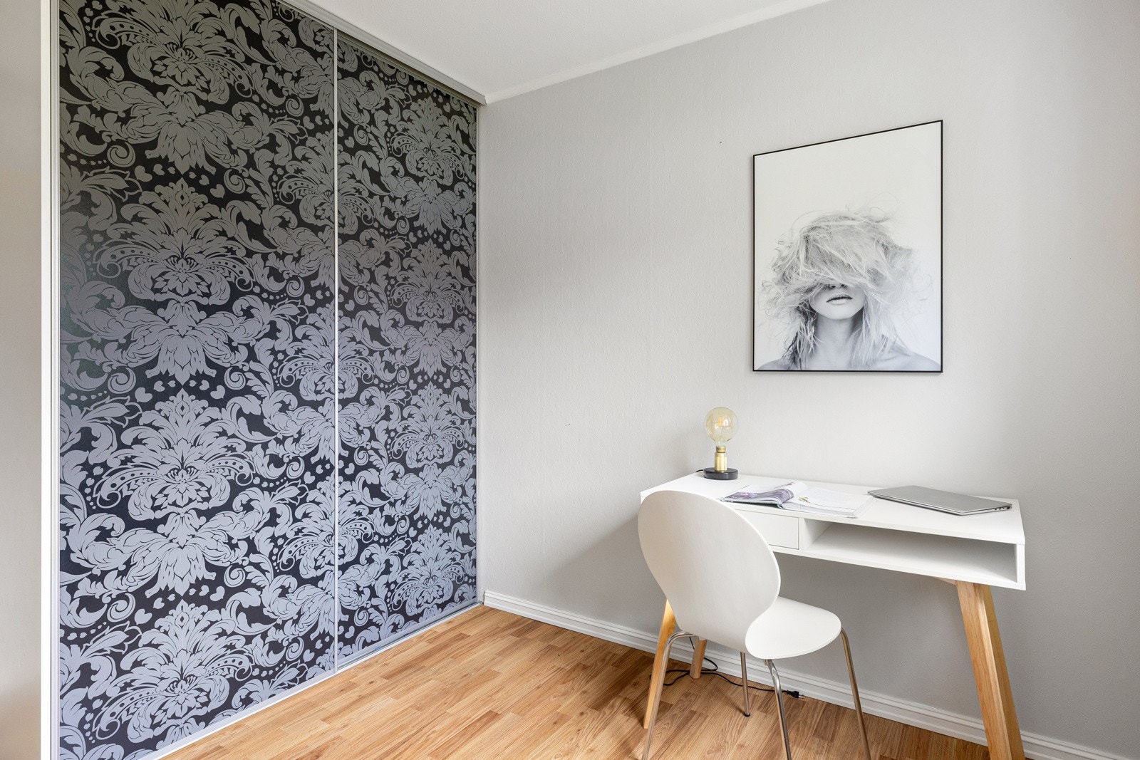 Garderobeløsning på soverom 2 Galleribilde