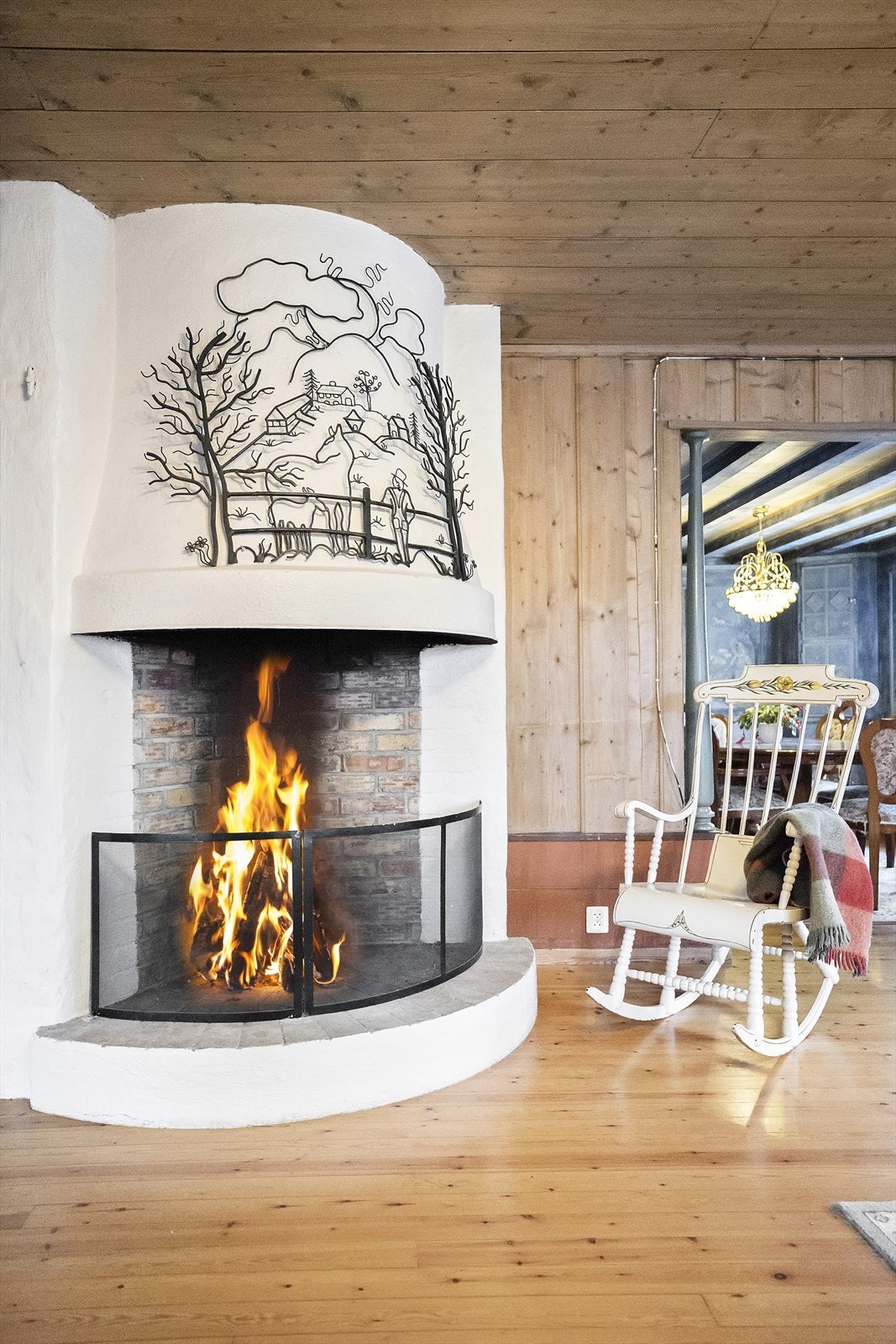 Stor flott peisovn som skaper god stemning i vinterhalvåret. Galleribilde
