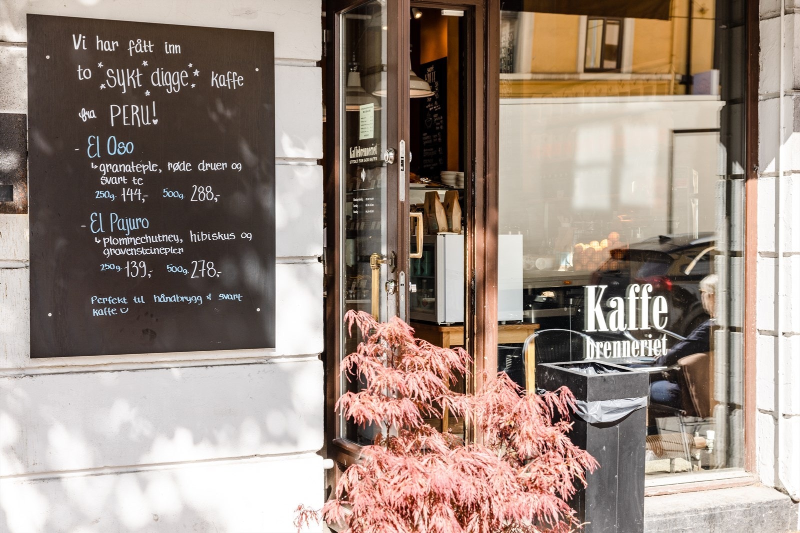 Kaffebrenneriet serverer deilig kaffe og ferske bakervarer fra eget bakeri. Galleribilde