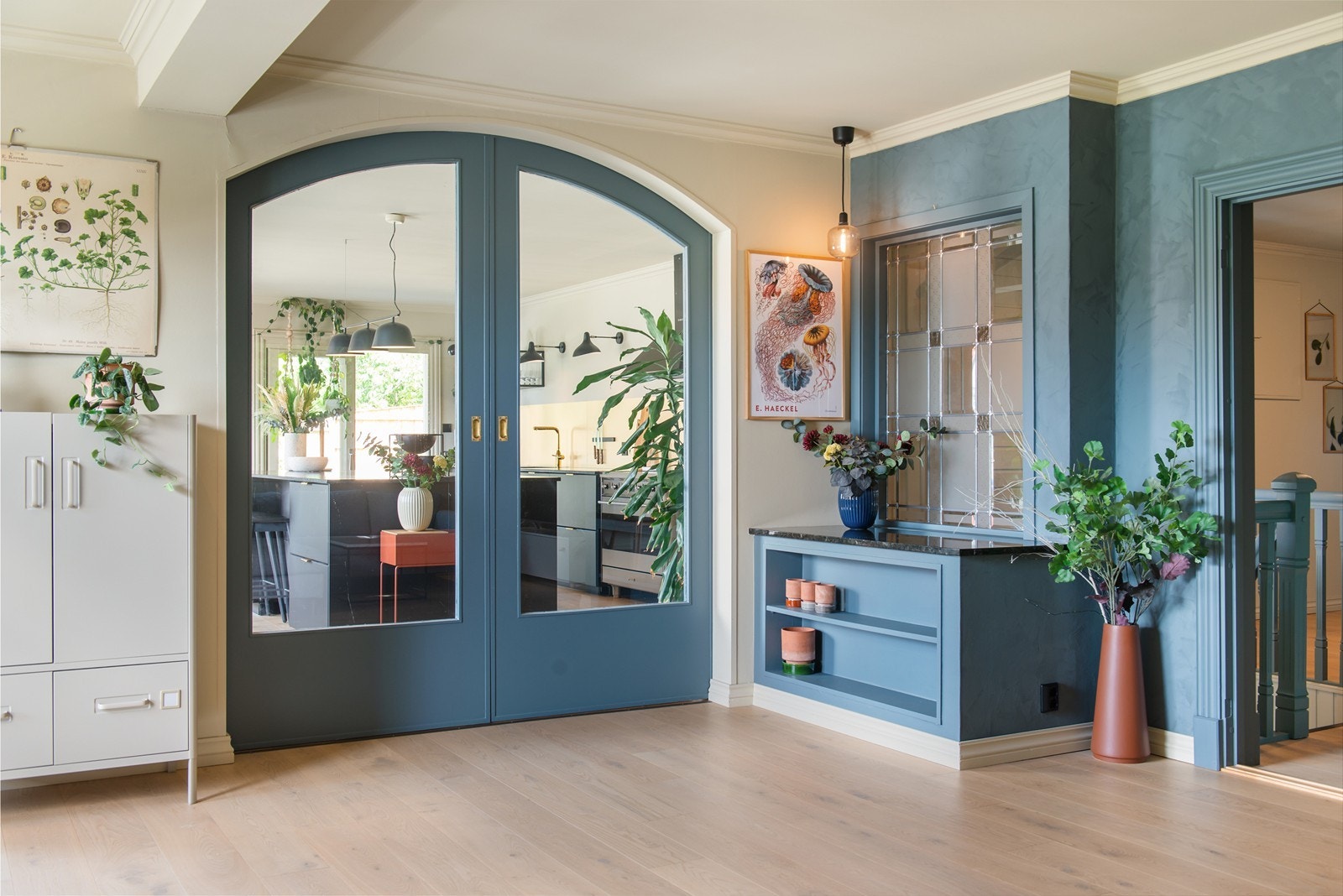 Stilig dør mellom rommene Galleribilde