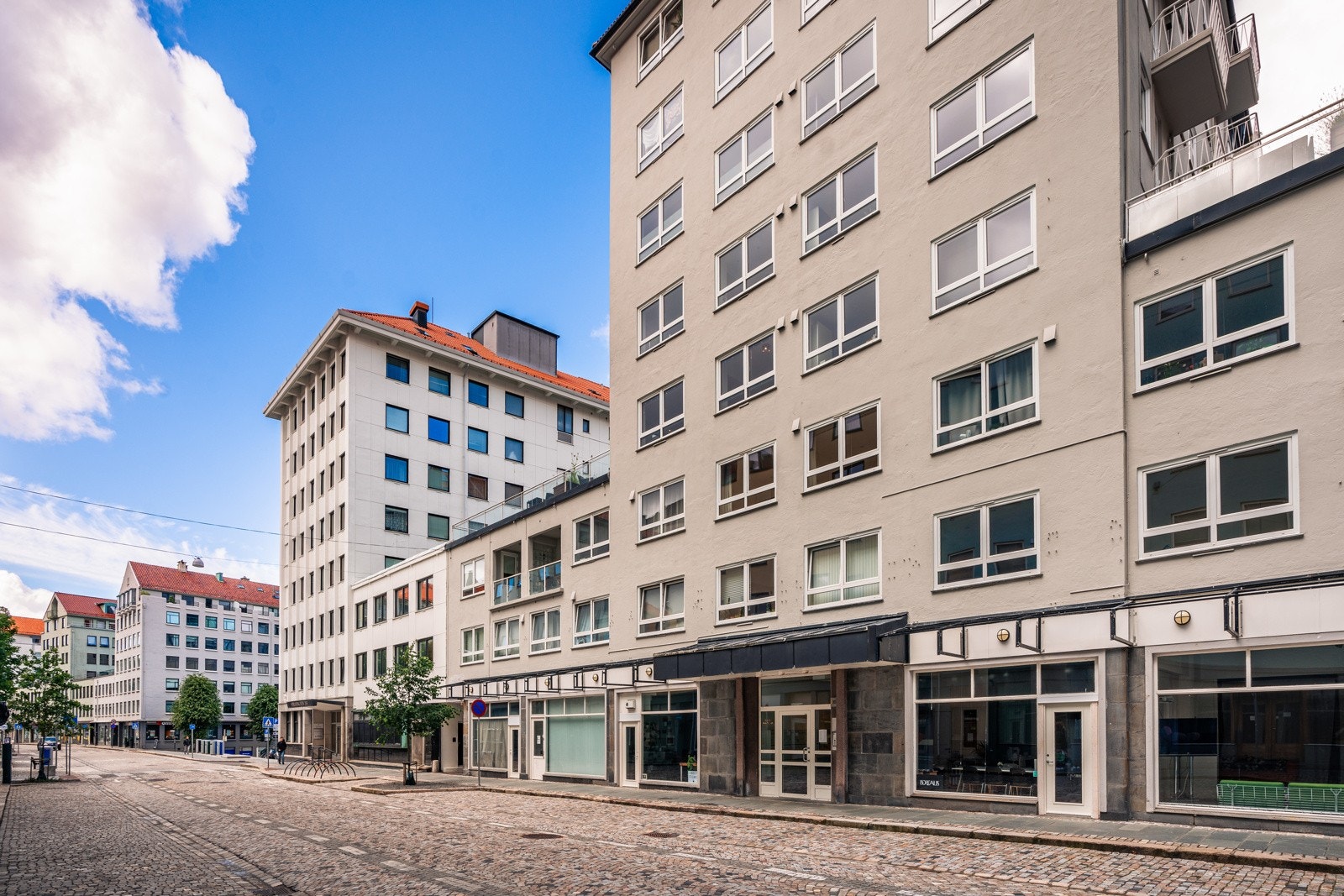 - Nordnes er ideelt for dem som ønsker å bo sentralt, men samtidig tilbaketrukket. Området har en helt egen sjarm som er vanskelig å ikke bli begeistret av - Galleribilde