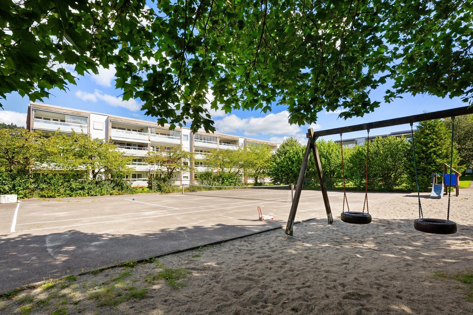 Boligen sogner til Voksen skole. Galleribilde