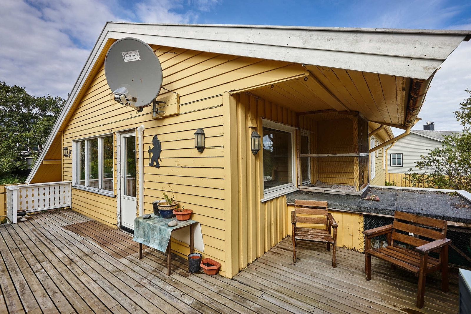 Her er det plass til både sittegruppe og grill. Galleribilde