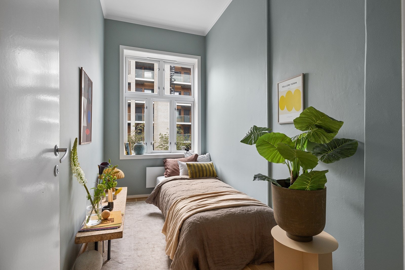 Soverommet kan benyttes som leilighetens kontor, barnerom eller gjesterom etter ønskelig behov Galleribilde