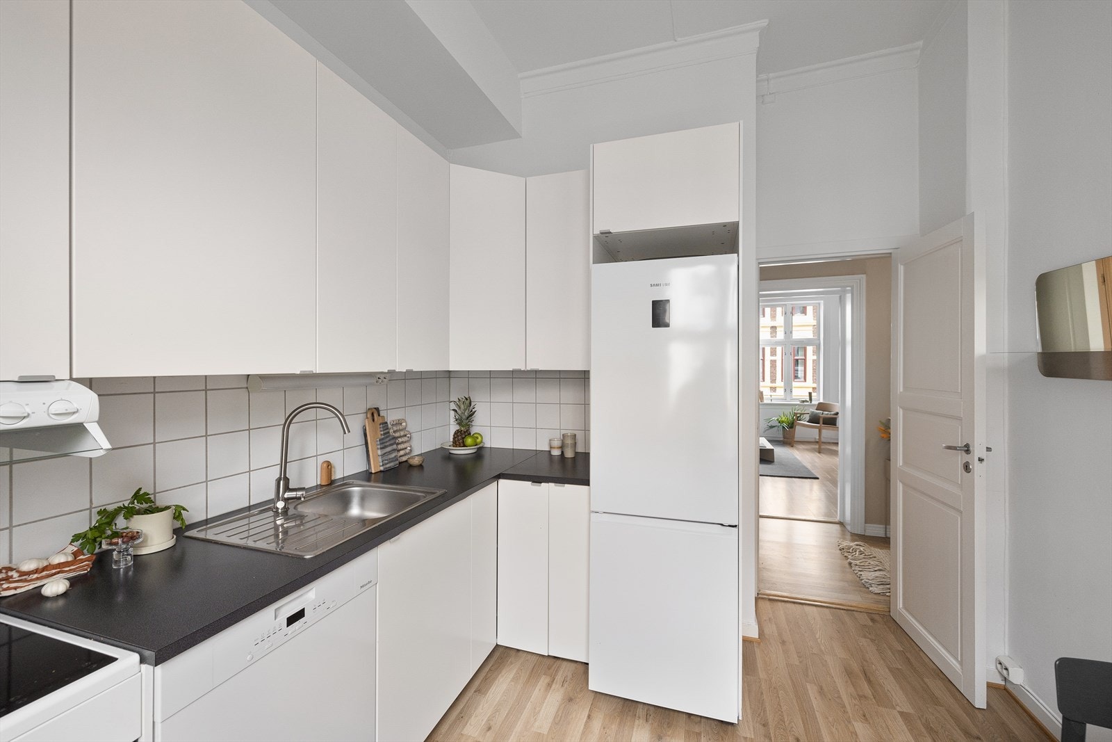 Det er kjøkkenventilator med avtrekk ut Galleribilde